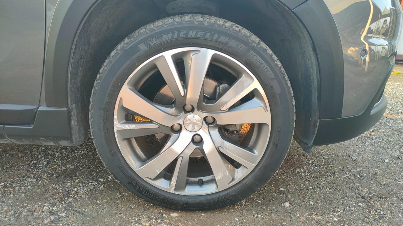 PEUGEOT 2008 1.2 Turbo 130 S&S Allure 57.000KM - 26