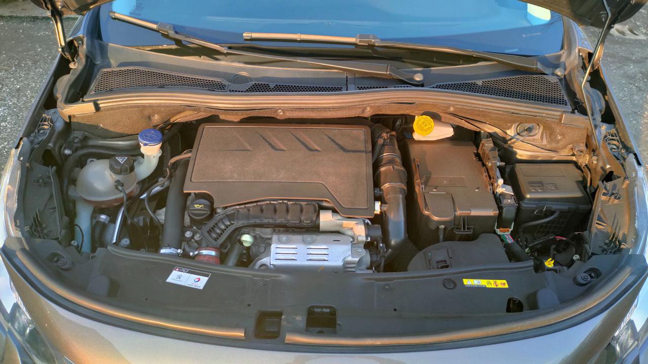 PEUGEOT 2008 1.2 Turbo 130 S&S Allure 57.000KM - 22