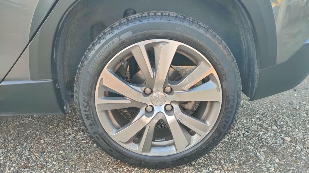 PEUGEOT 2008 1.2 Turbo 130 S&S Allure 57.000KM - 17