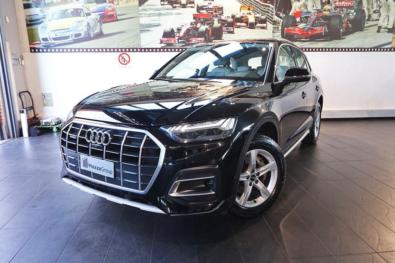 AUDI Q5 40 TDI Quattro S-Tronic Business Advanced - 8