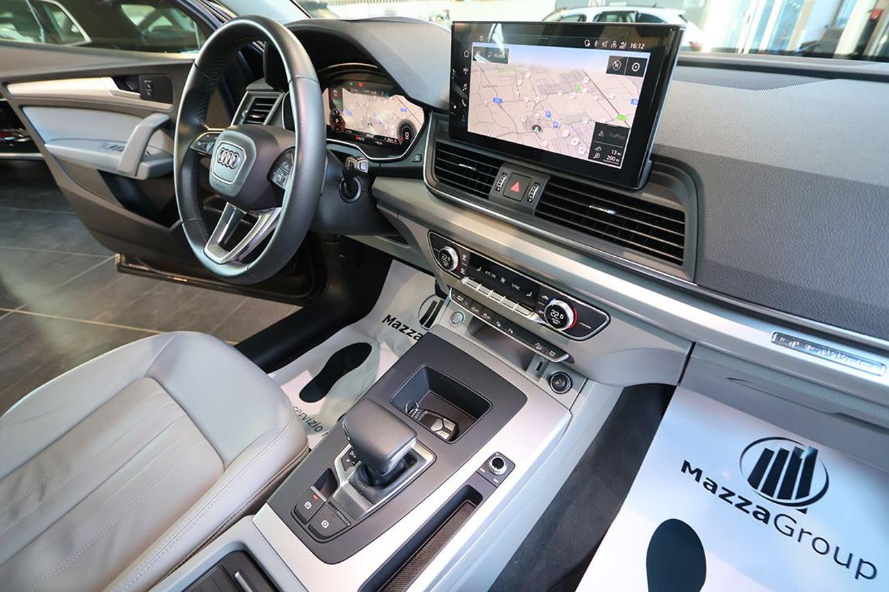 AUDI Q5 40 TDI Quattro S-Tronic Business Advanced - 42