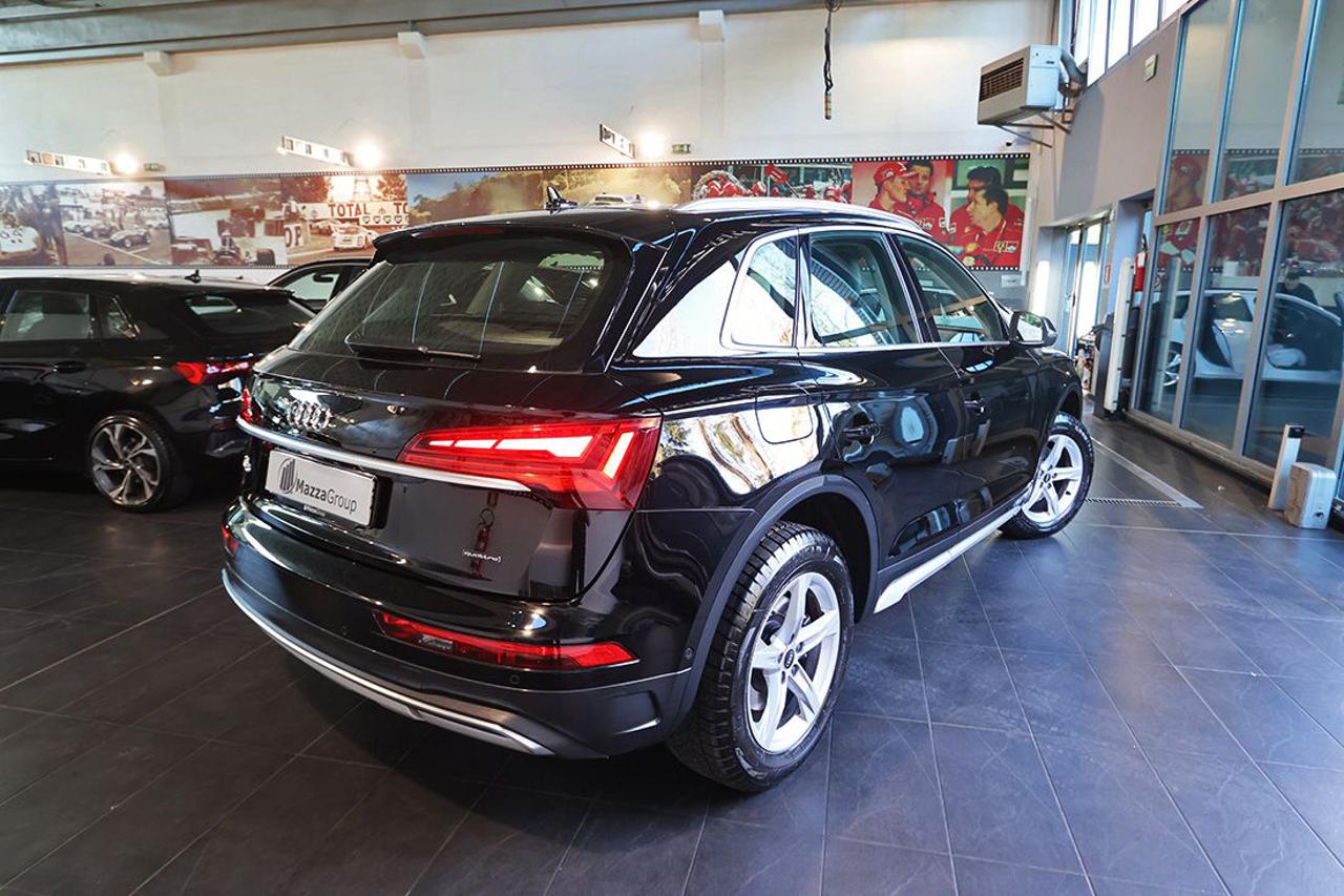 AUDI Q5 40 TDI Quattro S-Tronic Business Advanced - 10