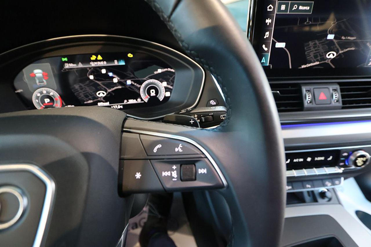 AUDI Q5 40 TDI Quattro S-Tronic S-Line - 22