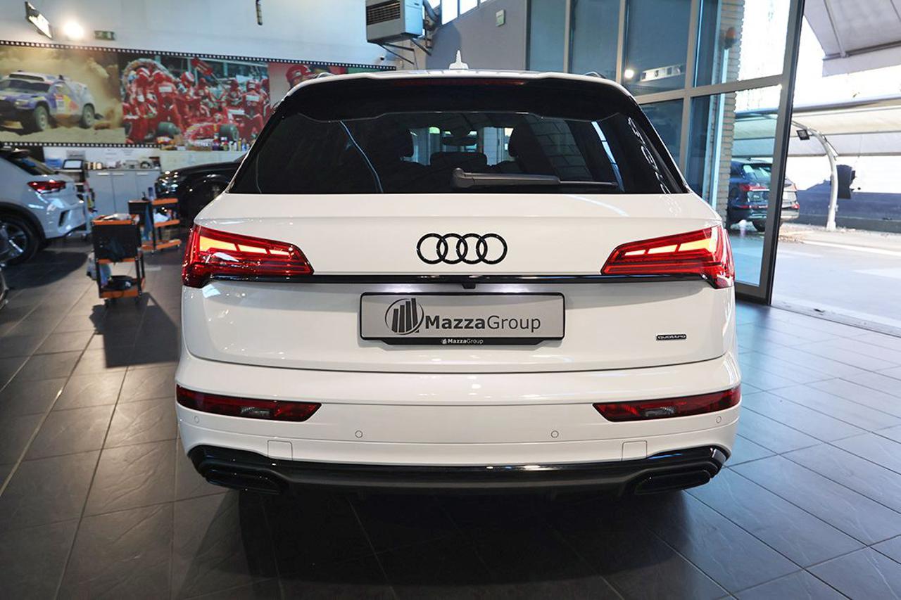 AUDI Q5 40 TDI Quattro S-Tronic S-Line - 8