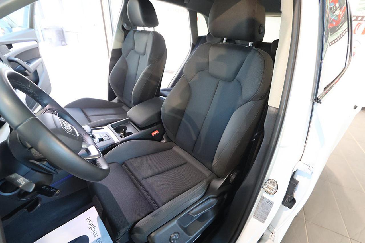 AUDI Q5 40 TDI Quattro S-Tronic S-Line - 18