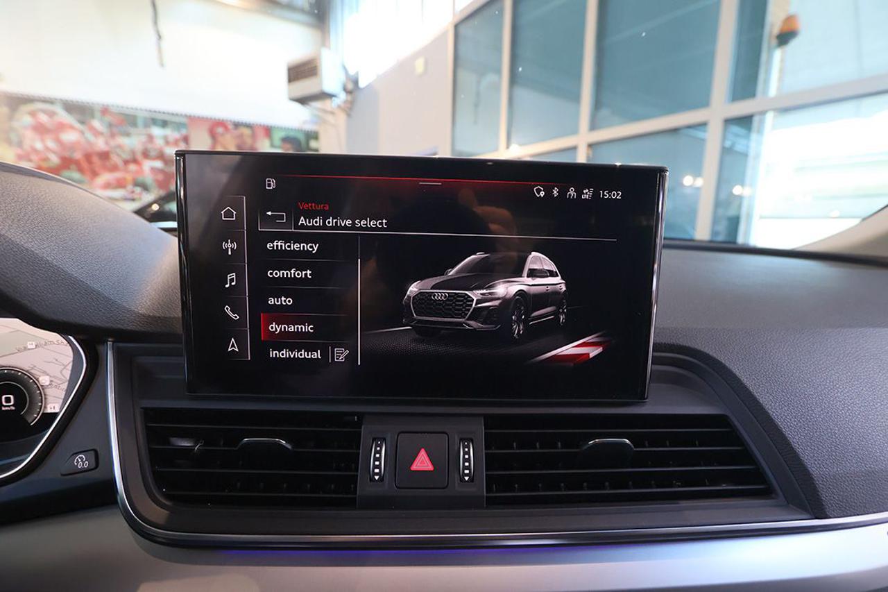 AUDI Q5 40 TDI Quattro S-Tronic S-Line - 27