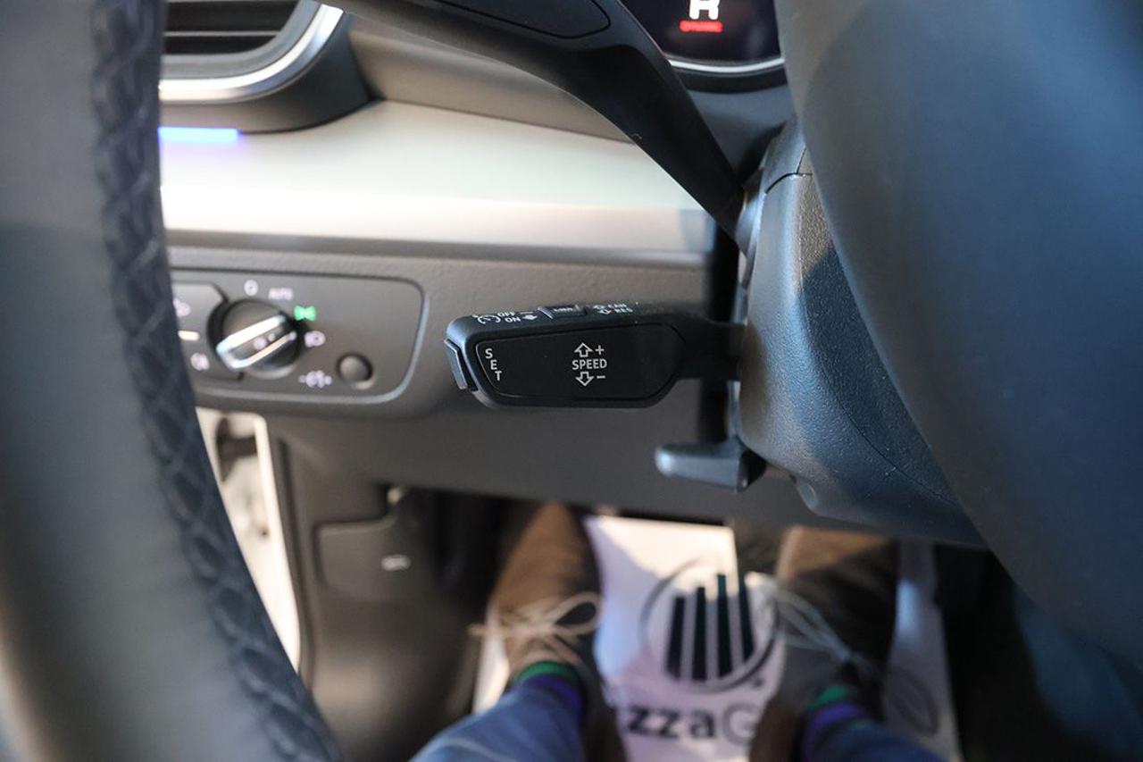 AUDI Q5 40 TDI Quattro S-Tronic S-Line - 23