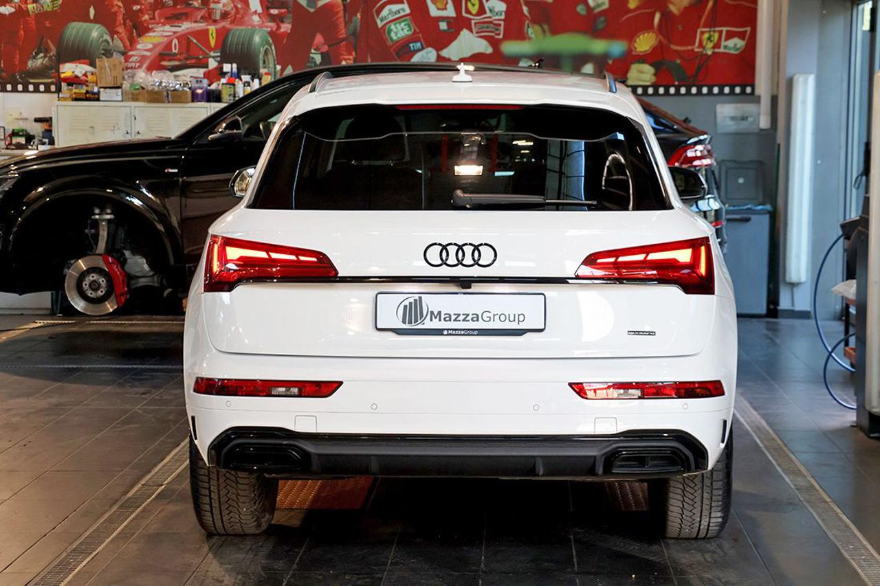 AUDI Q5 40 TDI Quattro S-Tronic S-Line - 4