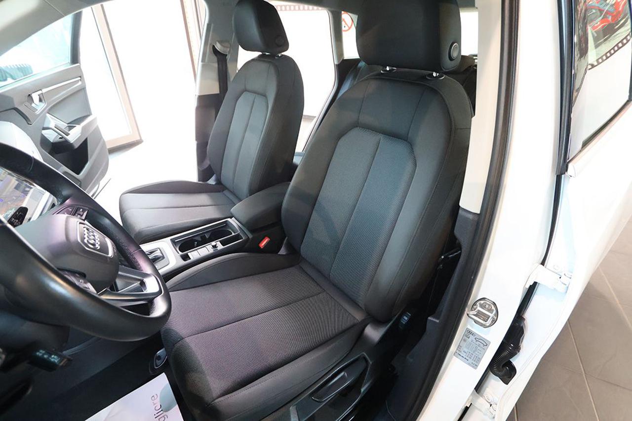 AUDI Q3 35 TDI S-Tronic Business Advanced - 17