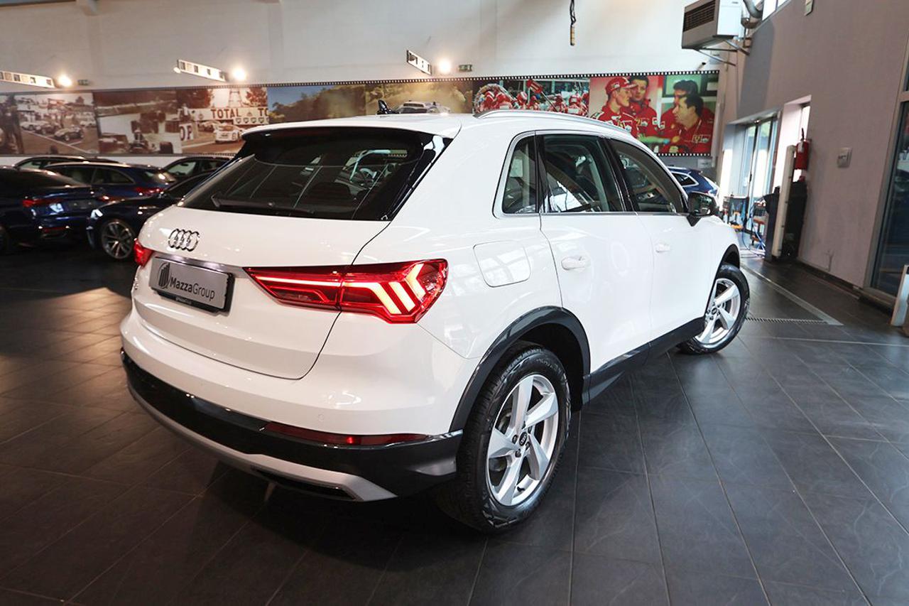 AUDI Q3 35 TDI S-Tronic Business Advanced - 9