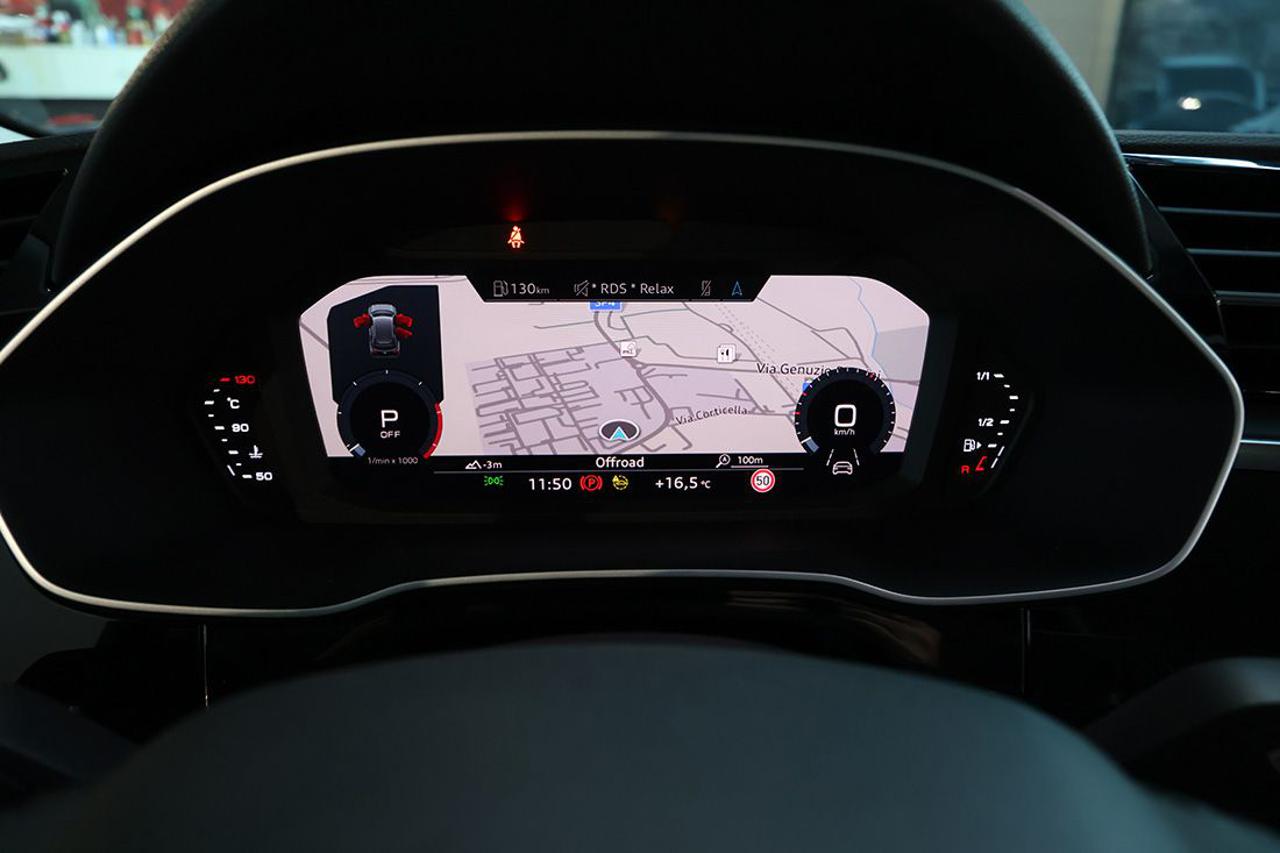 AUDI Q3 35 TDI S-Tronic Business Advanced - 28