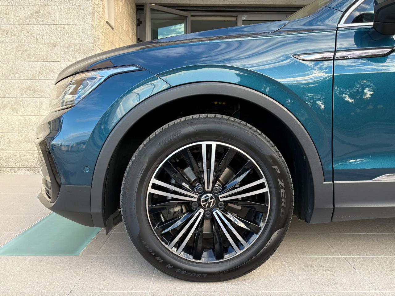 VOLKSWAGEN Tiguan 2.0 TDI 150 CV SCR DSG Elegance VIRTUAL - 40