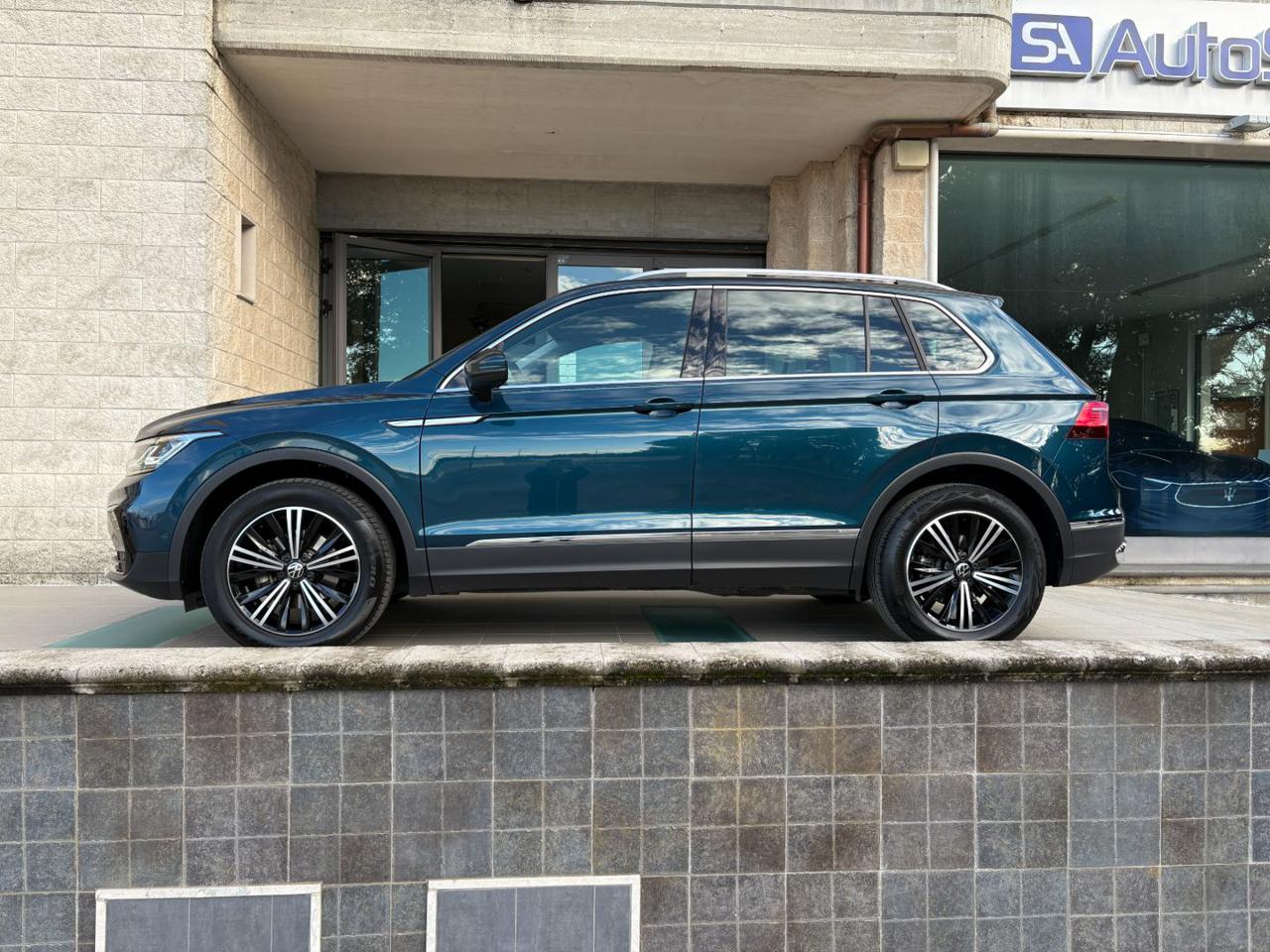 VOLKSWAGEN Tiguan 2.0 TDI 150 CV SCR DSG Elegance VIRTUAL - 8