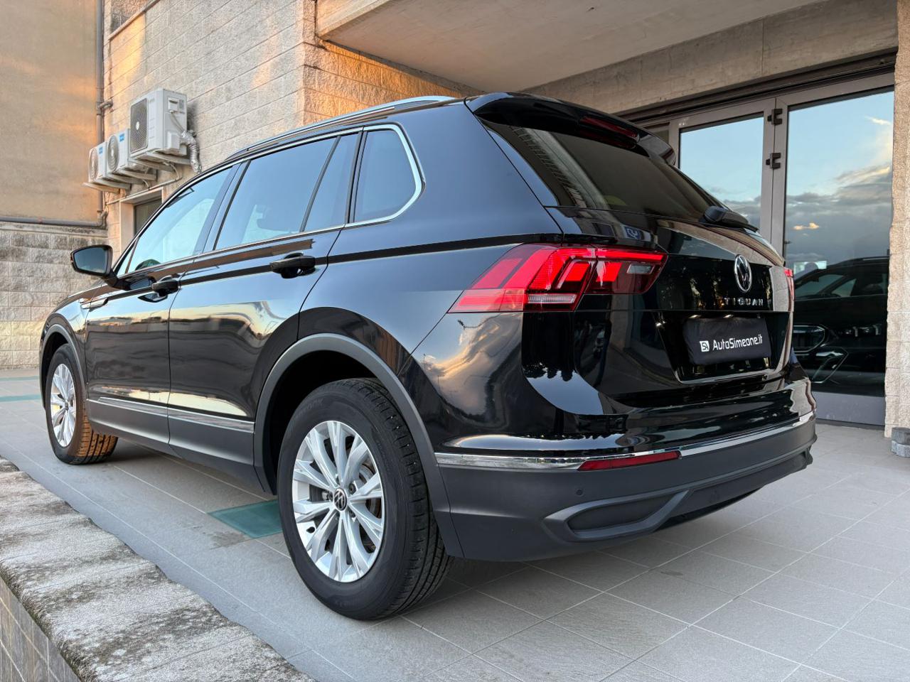 VOLKSWAGEN Tiguan 2.0 TDI 150 CV SCR DSG Life - 7