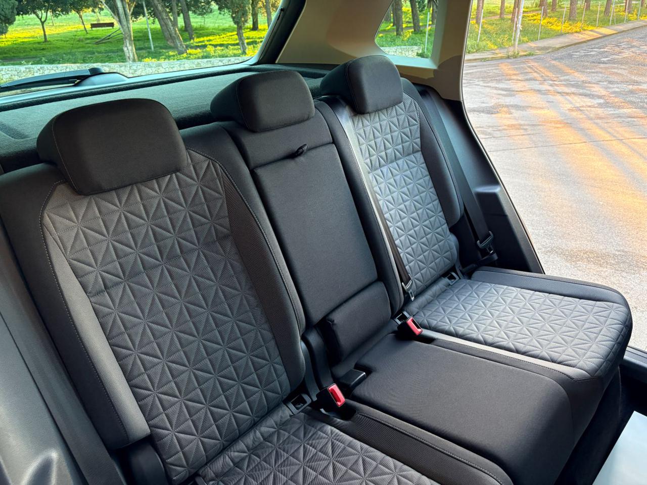 VOLKSWAGEN Tiguan 2.0 TDI 150 CV SCR DSG Life - 18