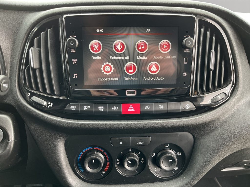 FIAT Doblo 1.6 MJT 90CV CH1 Lounge - 13