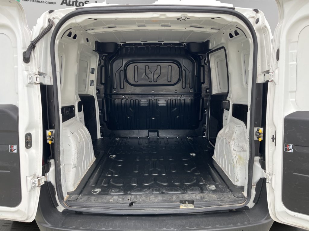 FIAT Doblo 1.6 MJT 90CV CH1 Lounge - 14