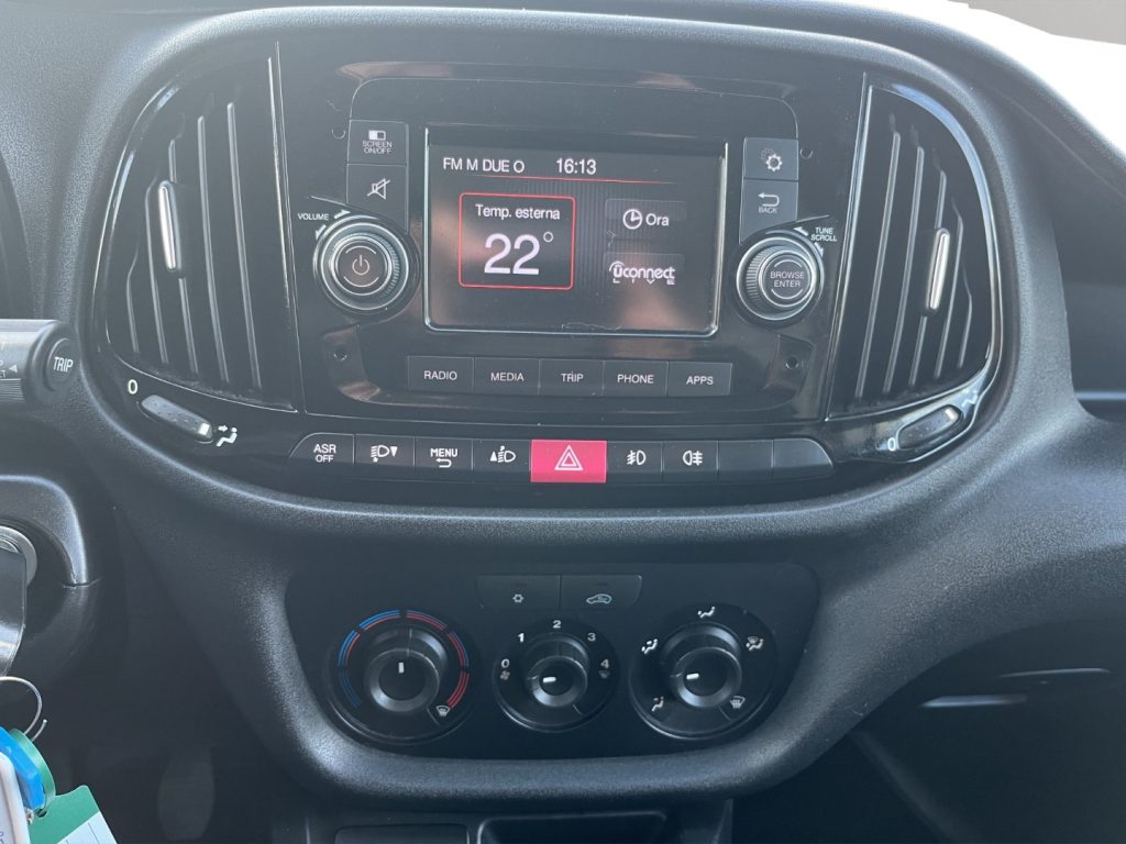 FIAT Doblo 1.3 MJT 95CV SX - 14