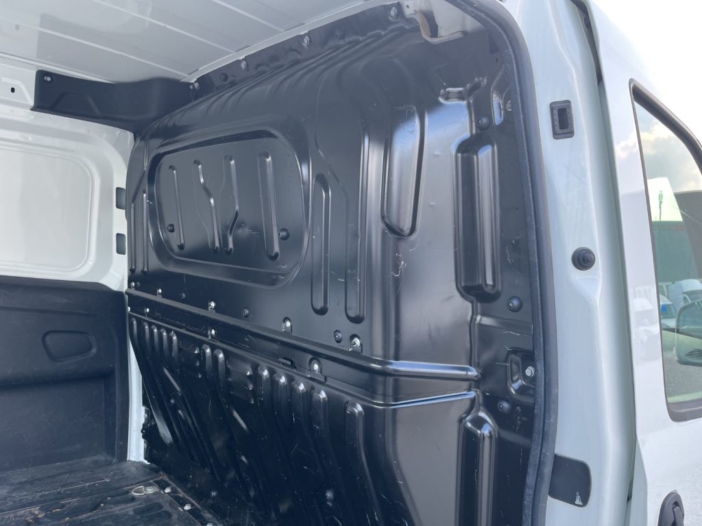 FIAT Doblo 1.3 MJT 95CV SX - 16