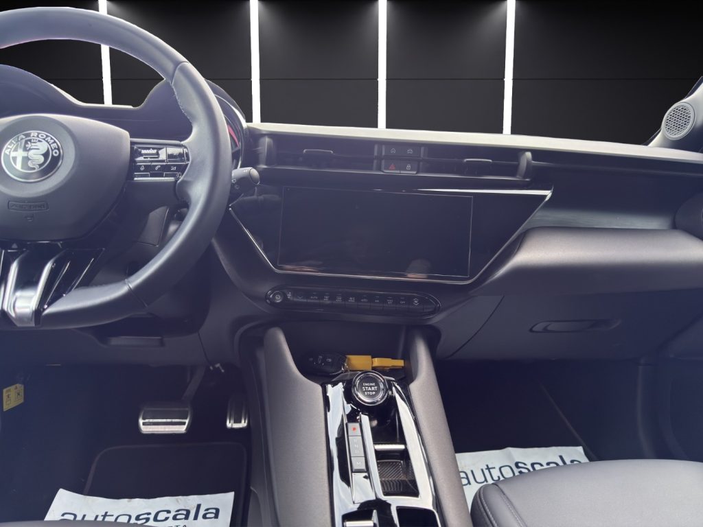 ALFA ROMEO Junior 1.2 136 CV Hybrid eDCT6 Speciale - 15
