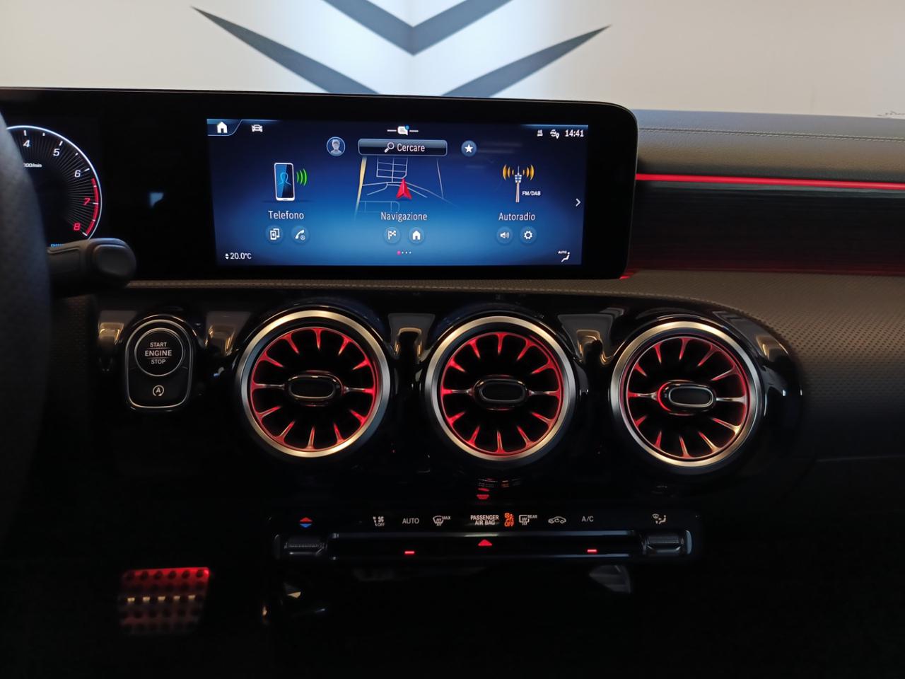 MERCEDES-BENZ CLA 250 Coupé AMG Line Premium Plus 4MATIC - 13