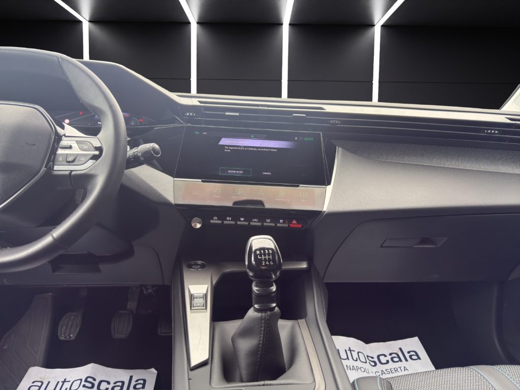 PEUGEOT 308 PureTech Turbo 130 S&S Allure - 15