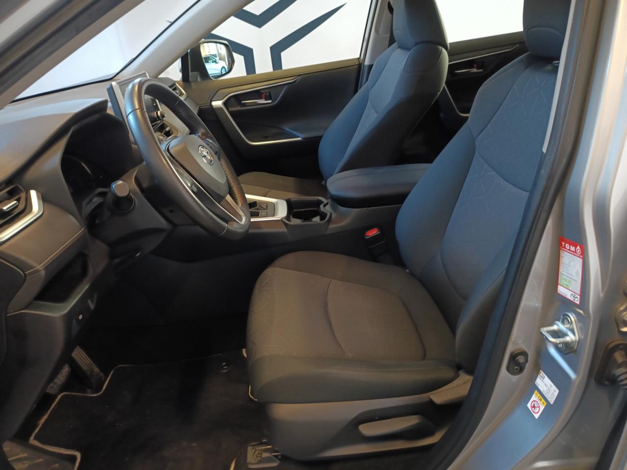 TOYOTA RAV 4 MY23 RAV4 2.5 HV (218CV) E-CVT 2WD Business - 8