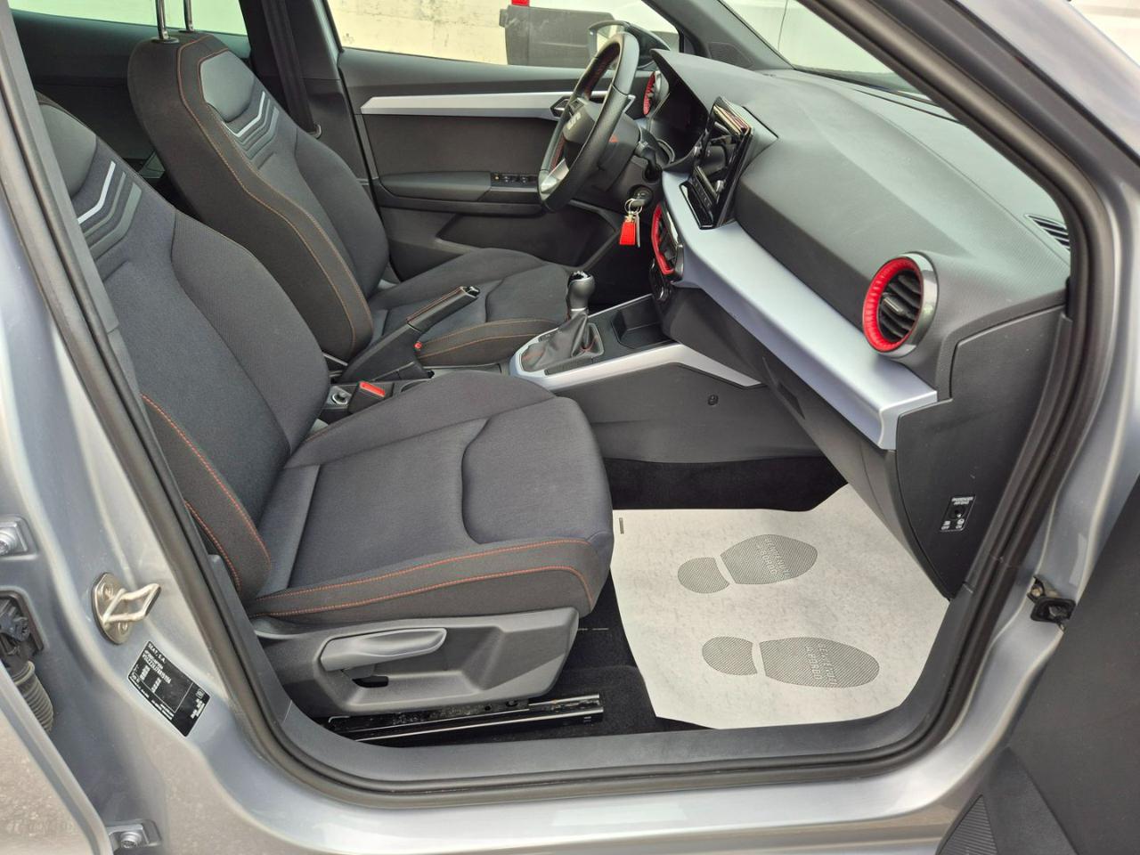 SEAT Arona 1.0 EcoTSI FR - 11