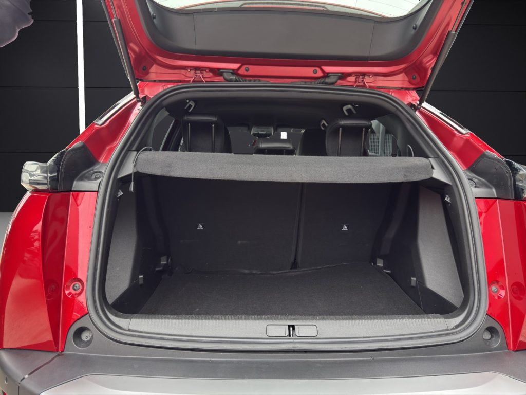 PEUGEOT 2008 PureTech 100 S&S Allure - 20