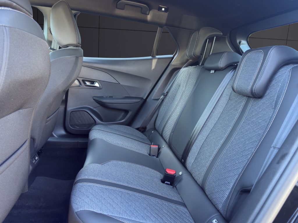 PEUGEOT 2008 PureTech 100 S&S Allure - 13