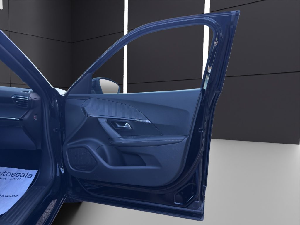 PEUGEOT 2008 PureTech 100 S&S Allure - 17