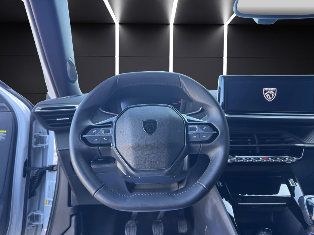 PEUGEOT 2008 PureTech 100 S&S Allure - 10