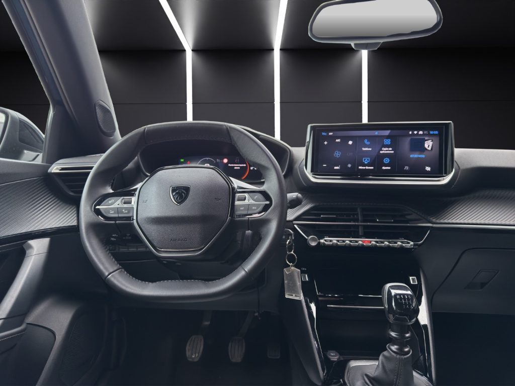 PEUGEOT 2008 PureTech 100 S&S Allure - 14