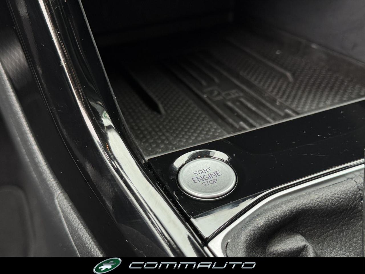 VOLKSWAGEN T-Cross 1.0 TSI 115 CV DSG Life - 20