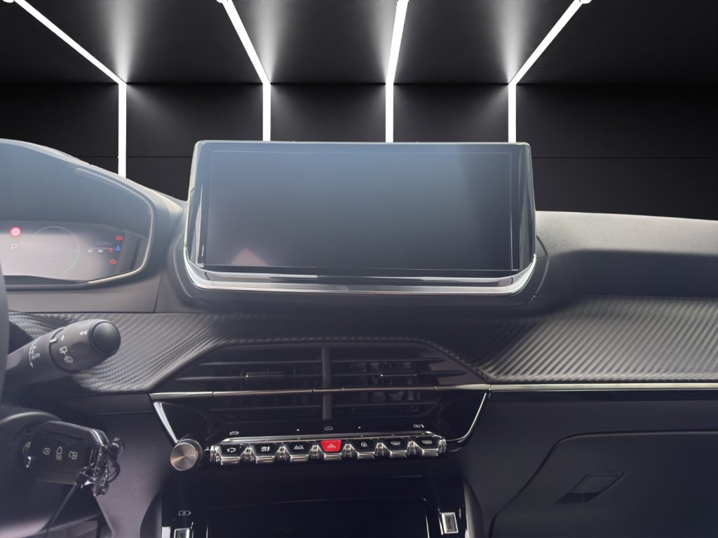 PEUGEOT 2008 Hybrid 136 e-DCS6 Allure - 16