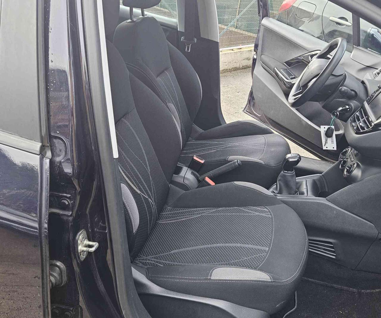 PEUGEOT 208 1° serie PureTech 82 5 porte Allure PARI AL NUOVO - 14