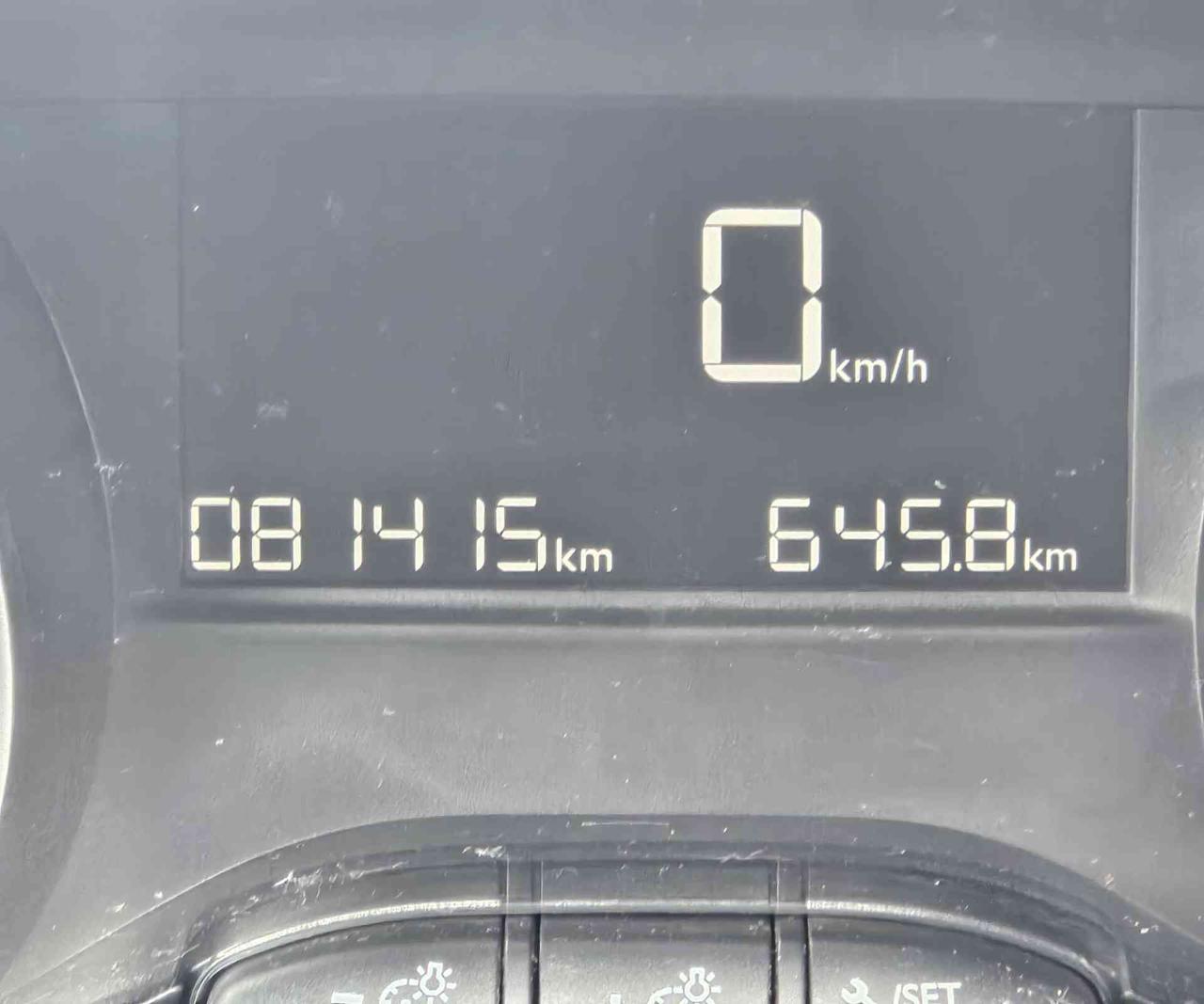 PEUGEOT 208 1° serie PureTech 82 5 porte Allure PARI AL NUOVO - 9