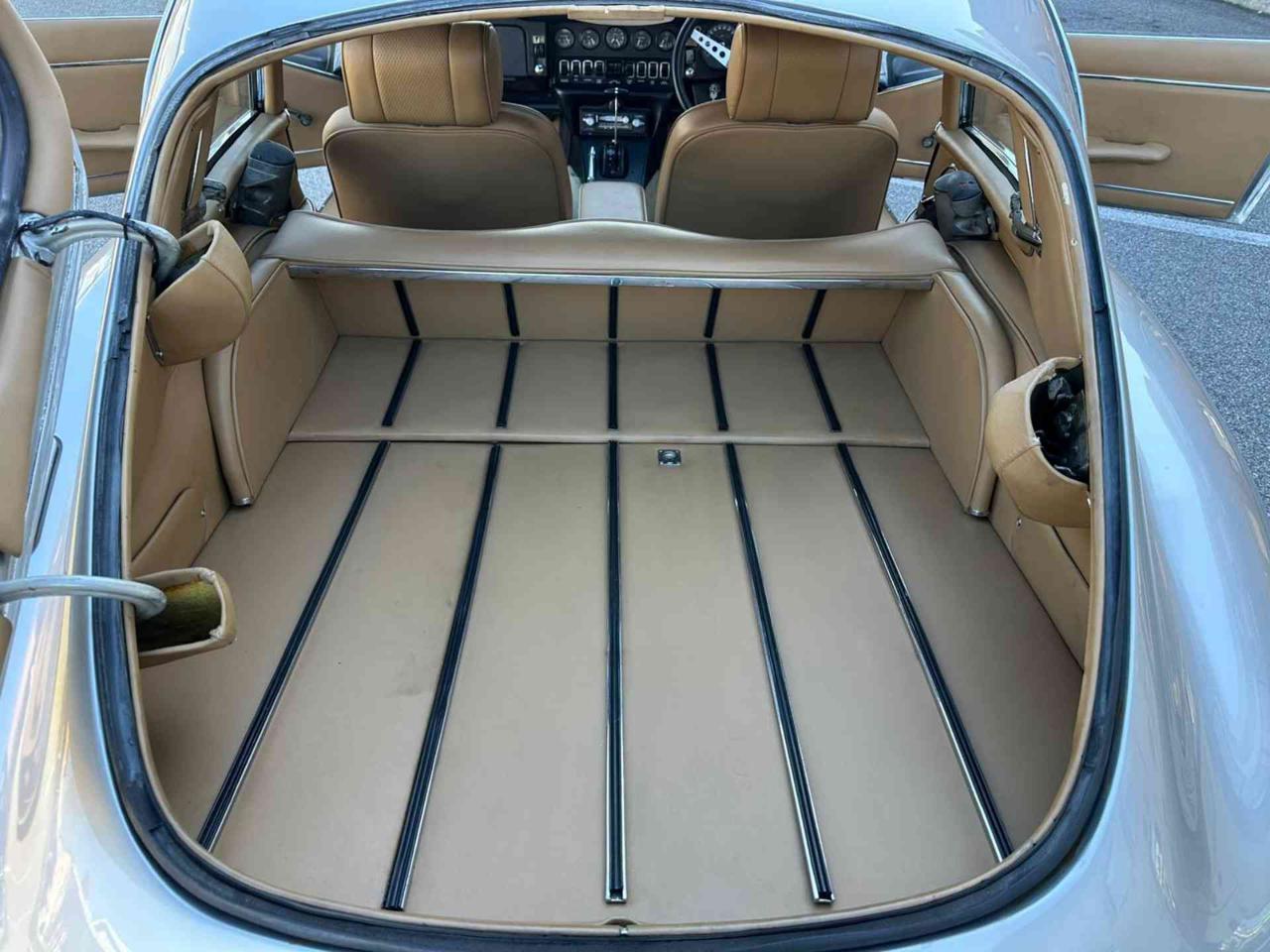 JAGUAR E-Type V12 5.350CC ISCRITTA ASI GUIDA A DESTRA - 12