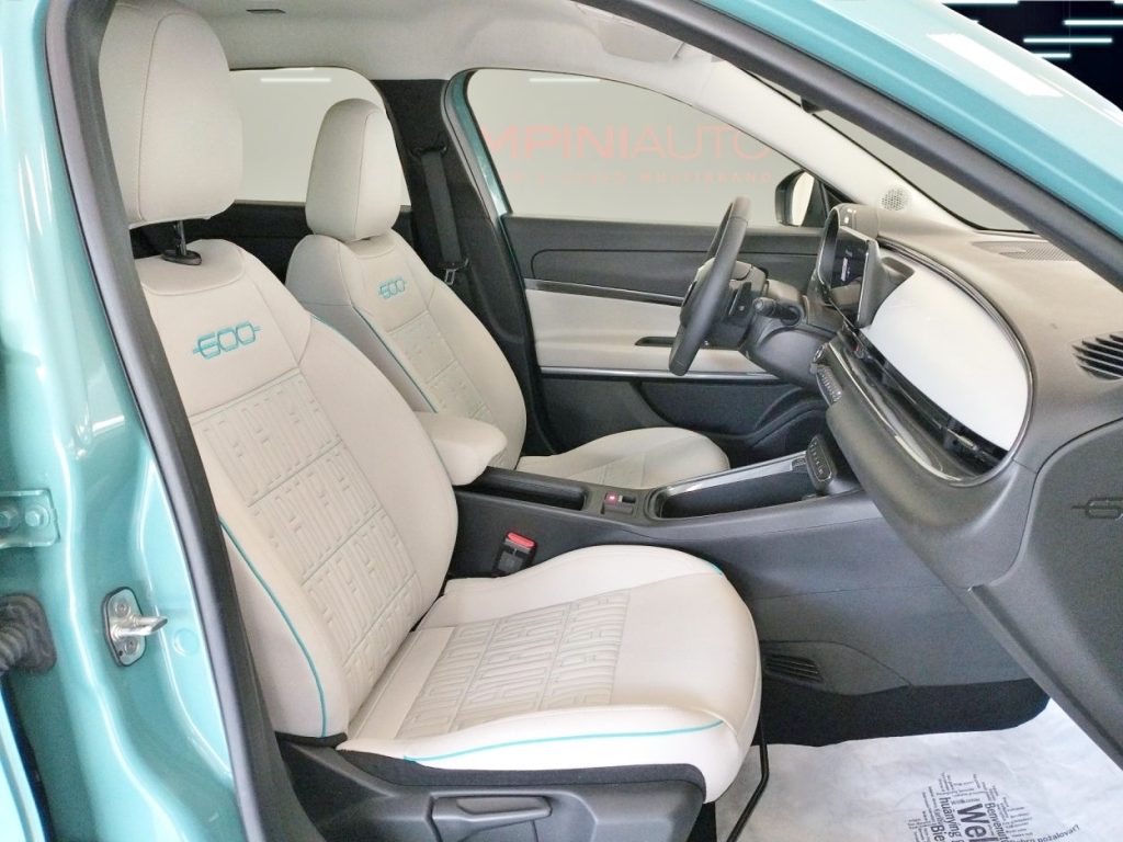 FIAT 600 Hybrid 100 CV DCT MHEV La Prima Km 23.000 - 19