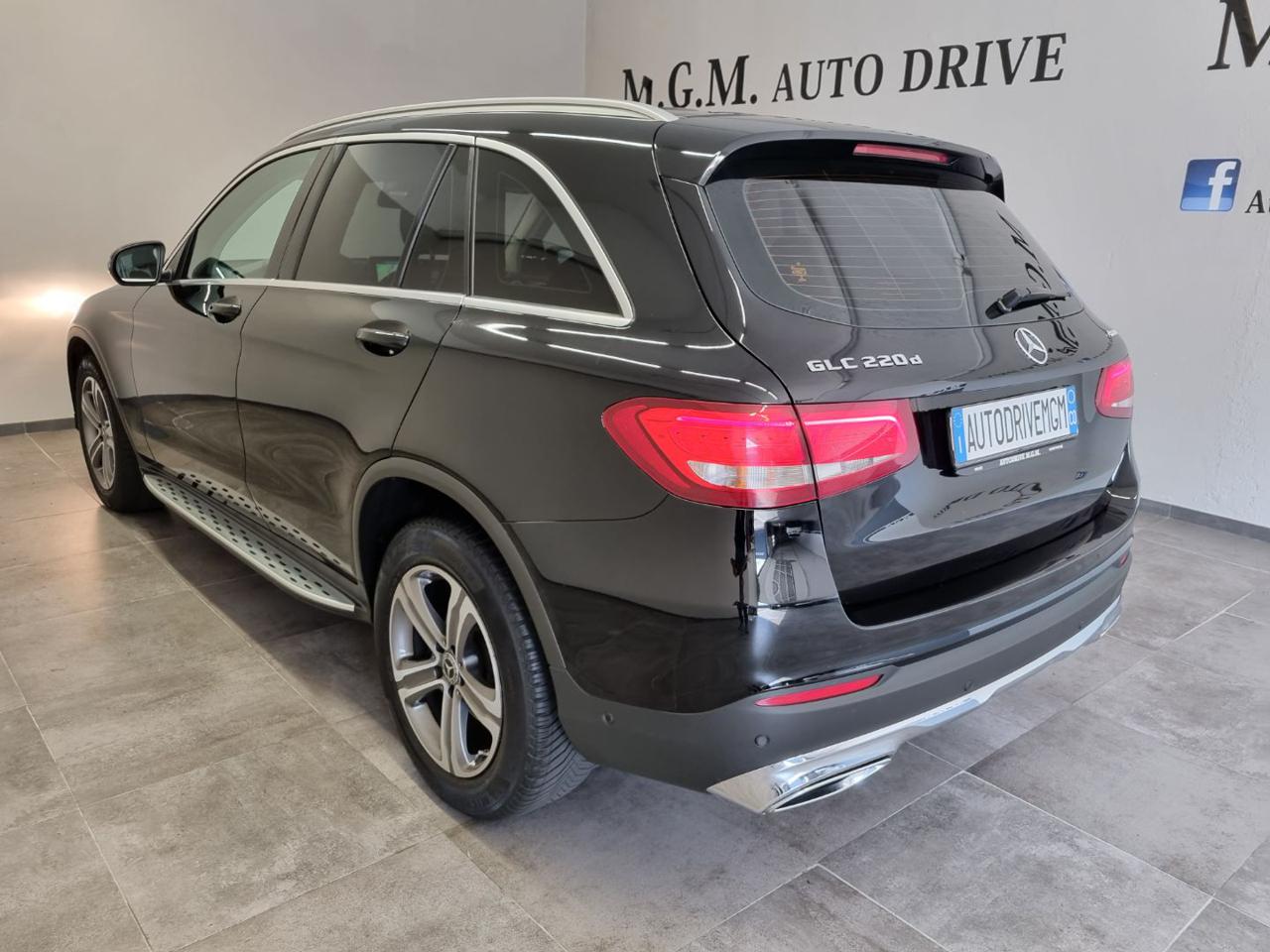 MERCEDES-BENZ GLC 220 d 4Matic Exclusive - 21
