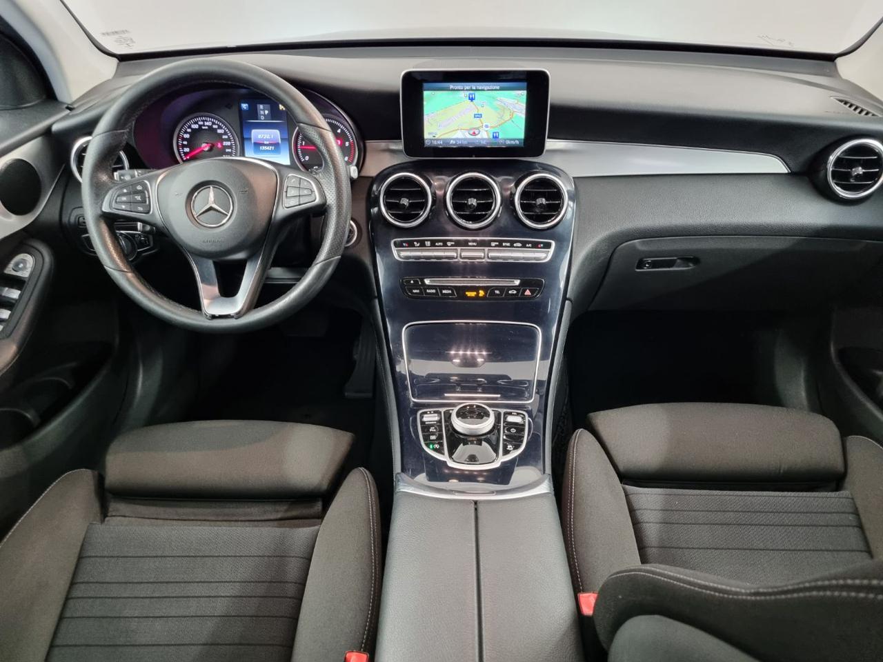 MERCEDES-BENZ GLC 220 d 4Matic Exclusive - 6