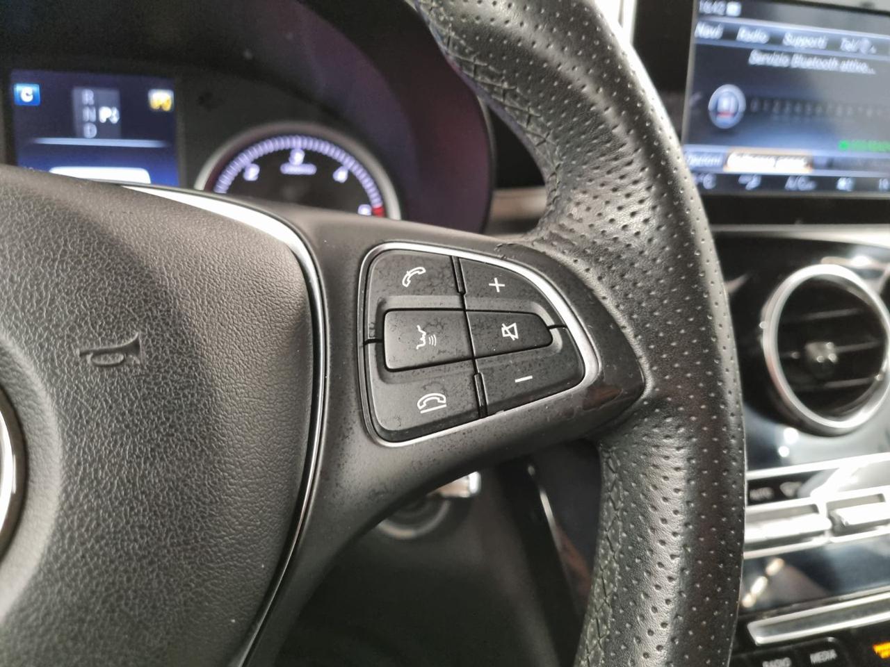 MERCEDES-BENZ GLC 220 d 4Matic Exclusive - 16