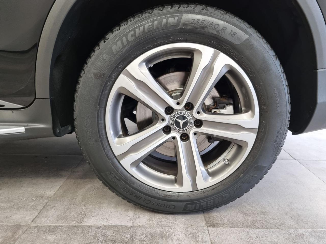 MERCEDES-BENZ GLC 220 d 4Matic Exclusive - 15