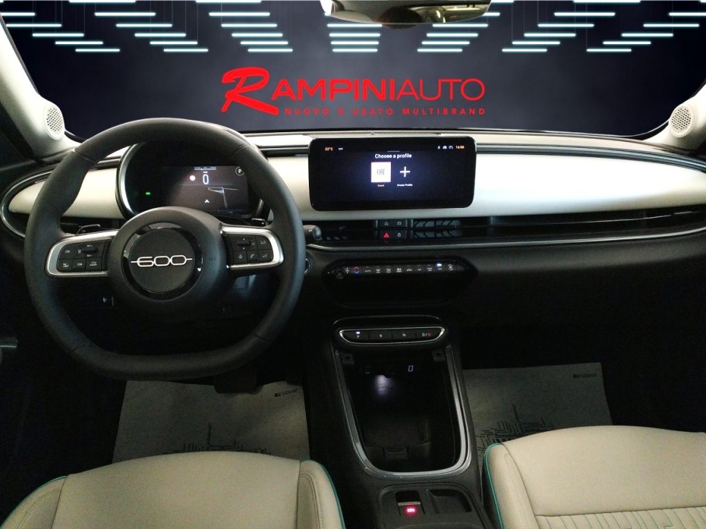 FIAT 600 Hybrid 100 CV DCT MHEV La Prima Km 21.000 - 14