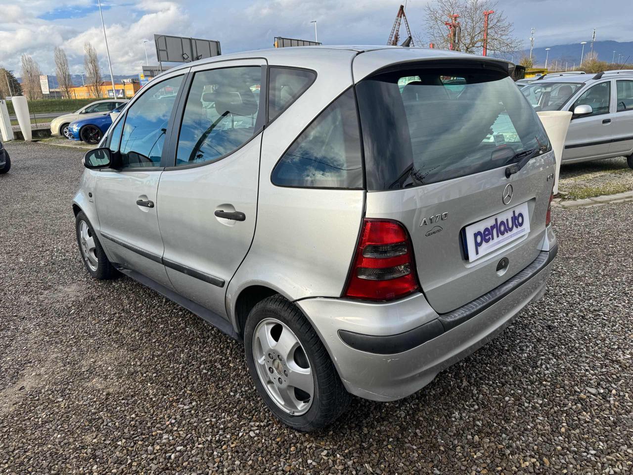 MERCEDES-BENZ A 170 CDI  Avantgarde Cambio Automatico - 5