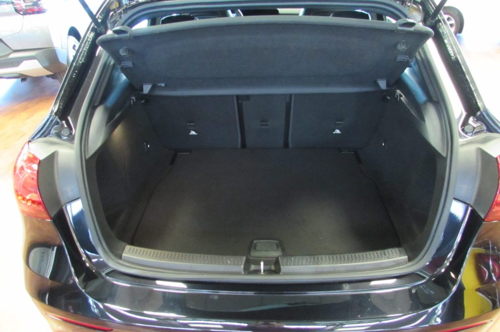 MERCEDES-BENZ A 35 AMG 4Matic Advanced Plus - 18