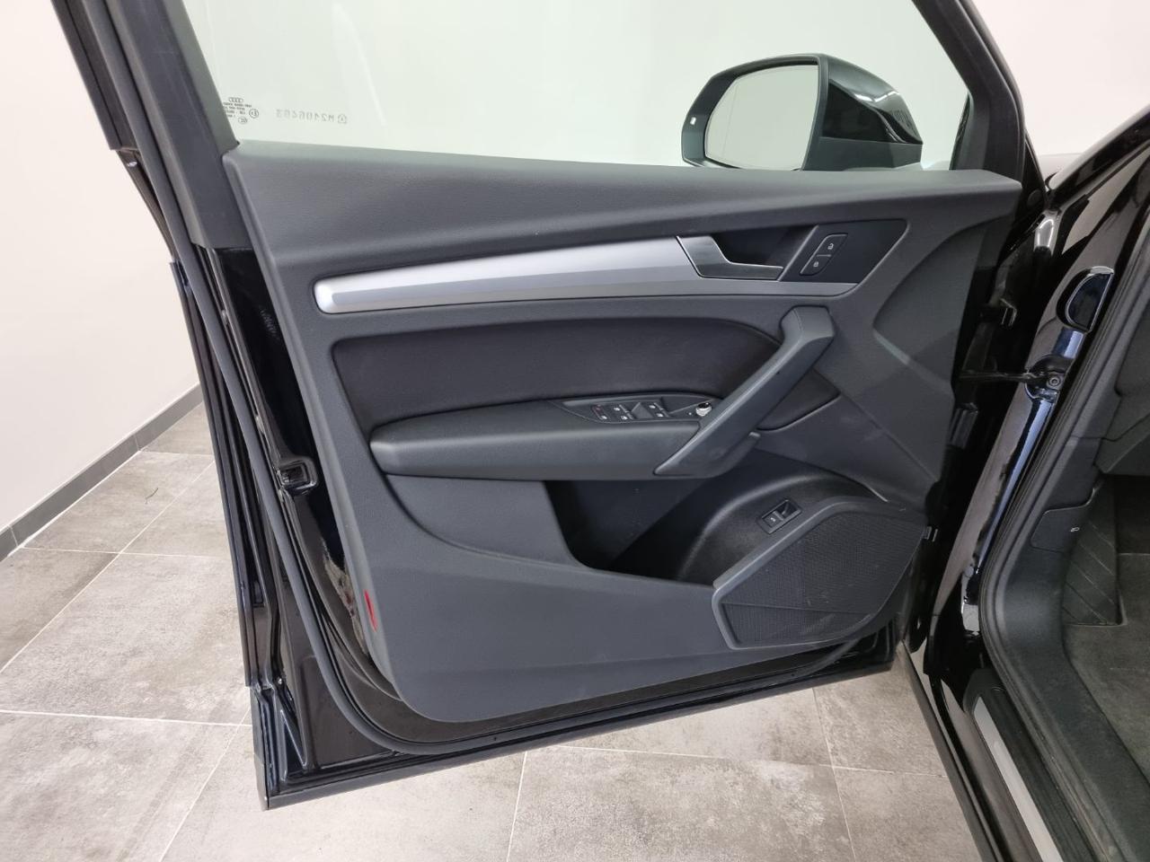 AUDI Q5 SPB 40 TDI quattro S tronic - 24