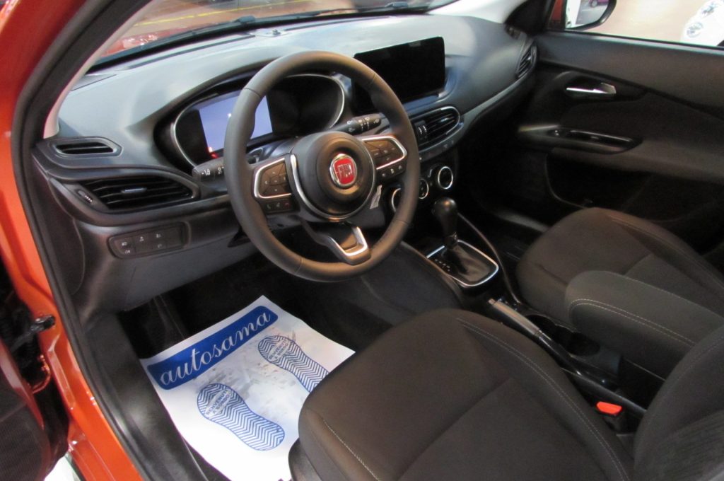 FIAT Tipo 1.5 Hybrid 5 porte Cross CAMBIO AUTOMATICO - 7