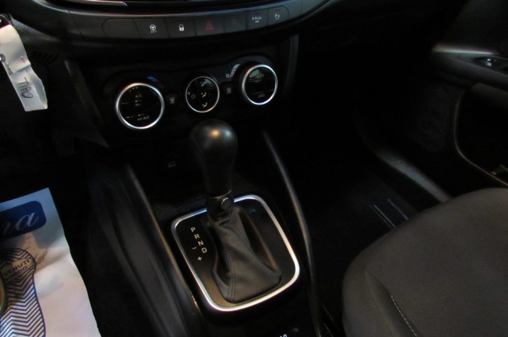 FIAT Tipo 1.5 Hybrid 5 porte Cross CAMBIO AUTOMATICO - 10