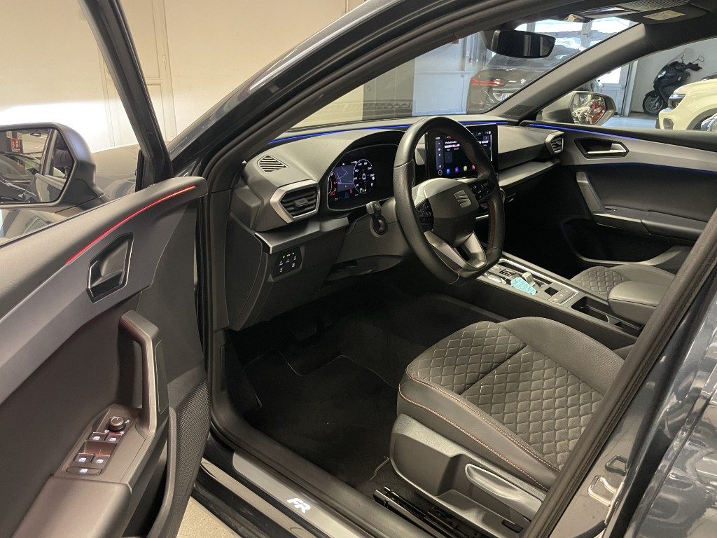 SEAT Leon 2.0 TDI 150 CV DSG 5p. FR--UNICO PROPRIETARIO - 8